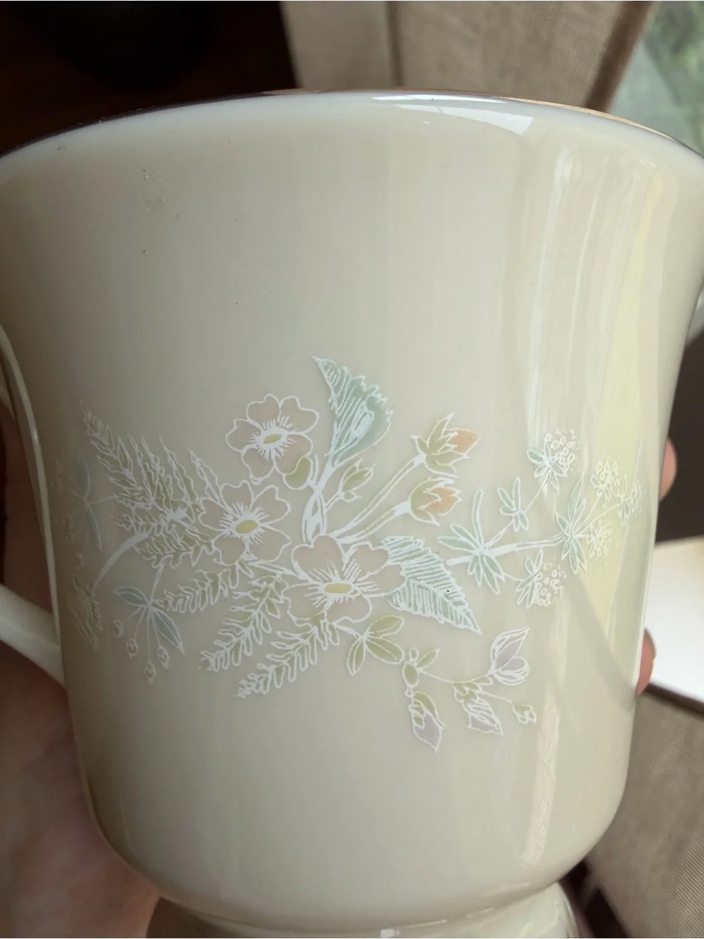 Lenox April Fine China Tea Cup & Saucer set. 5 complete sets-Excellent condition